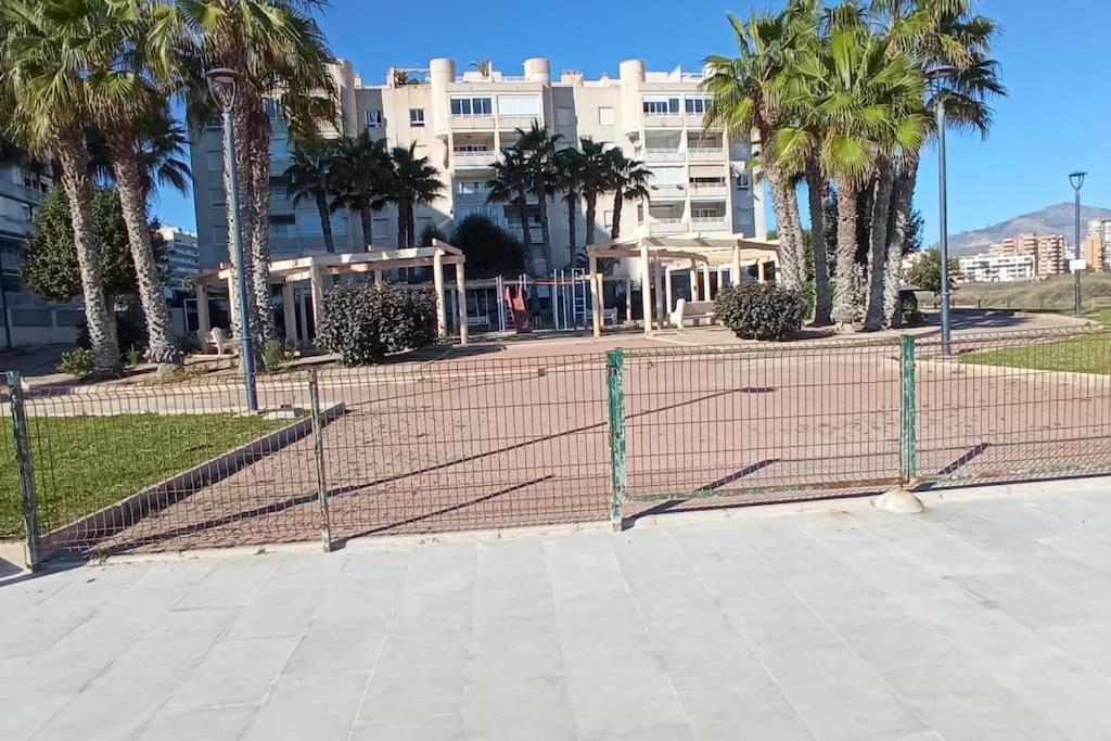 1ª Linea Del Mar 2 Habitaciones 2 Banos, Parking Subterraneo Incluido, Mascotas El Campello Luaran gambar