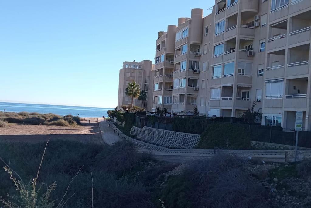 1ª Linea Del Mar 2 Habitaciones 2 Banos, Parking Subterraneo Incluido, Mascotas El Campello Luaran gambar
