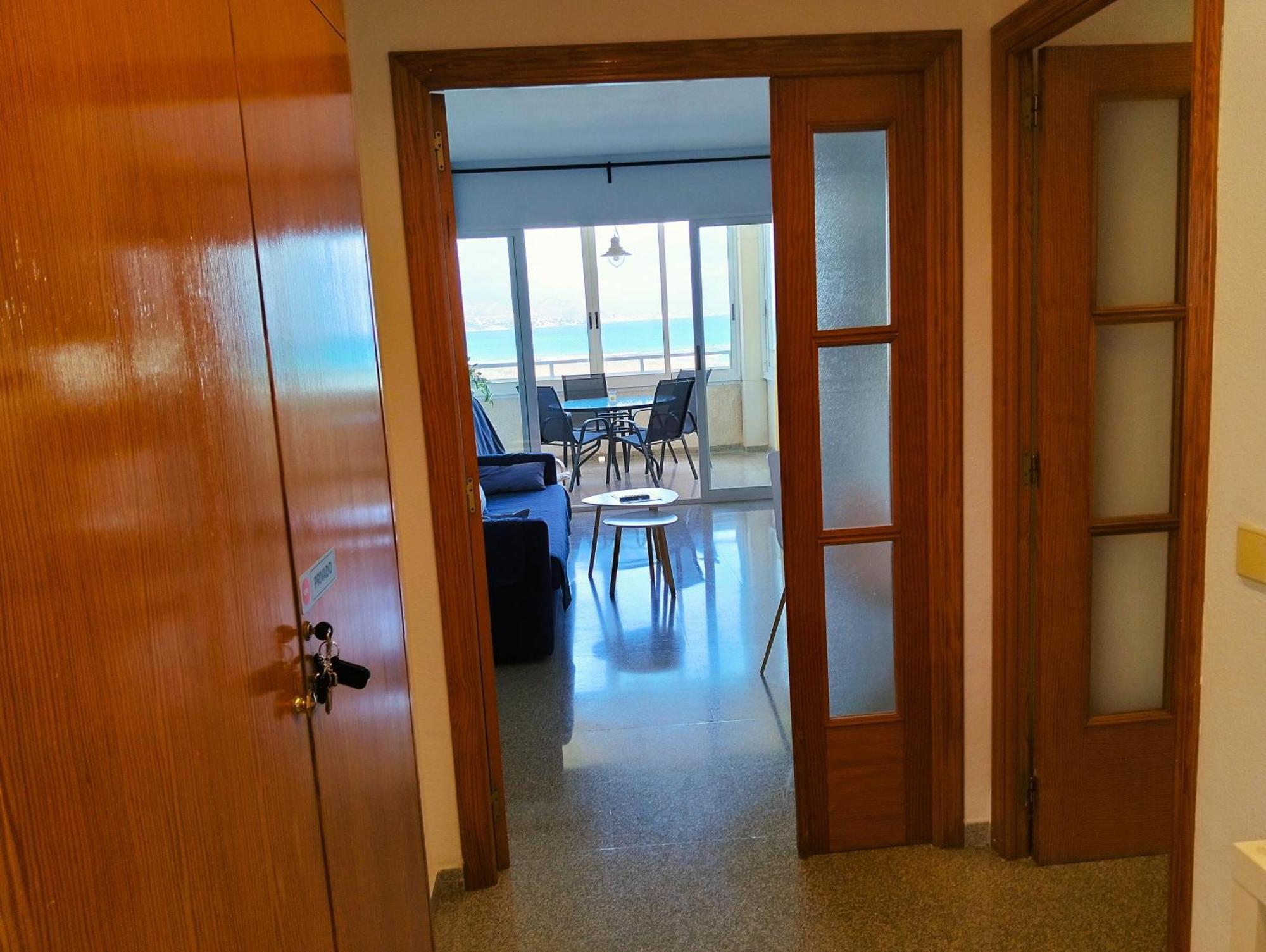 1ª Linea Del Mar 2 Habitaciones 2 Banos, Parking Subterraneo Incluido, Mascotas El Campello Luaran gambar